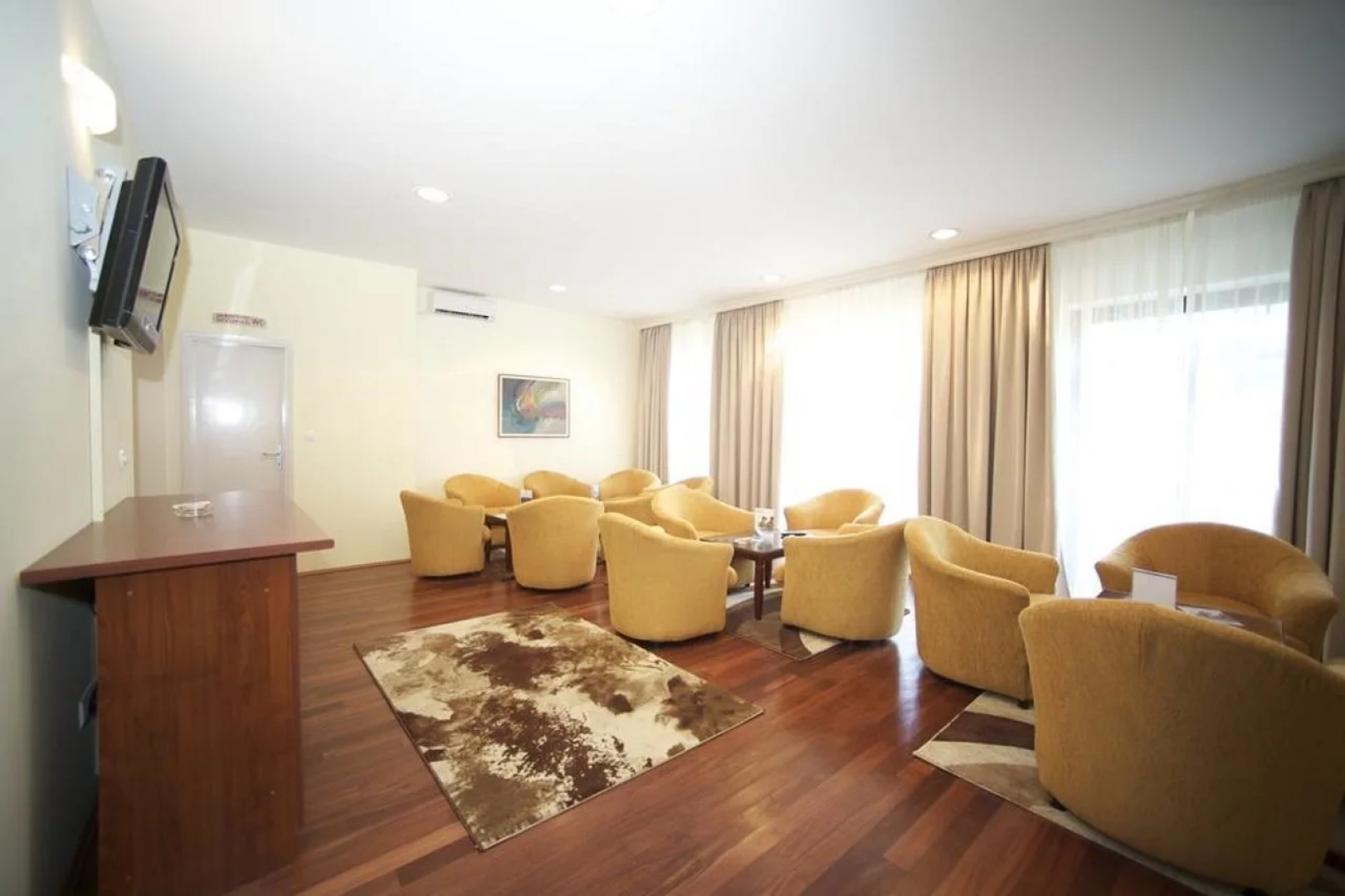 Epinal Hotel Shirok Sokak