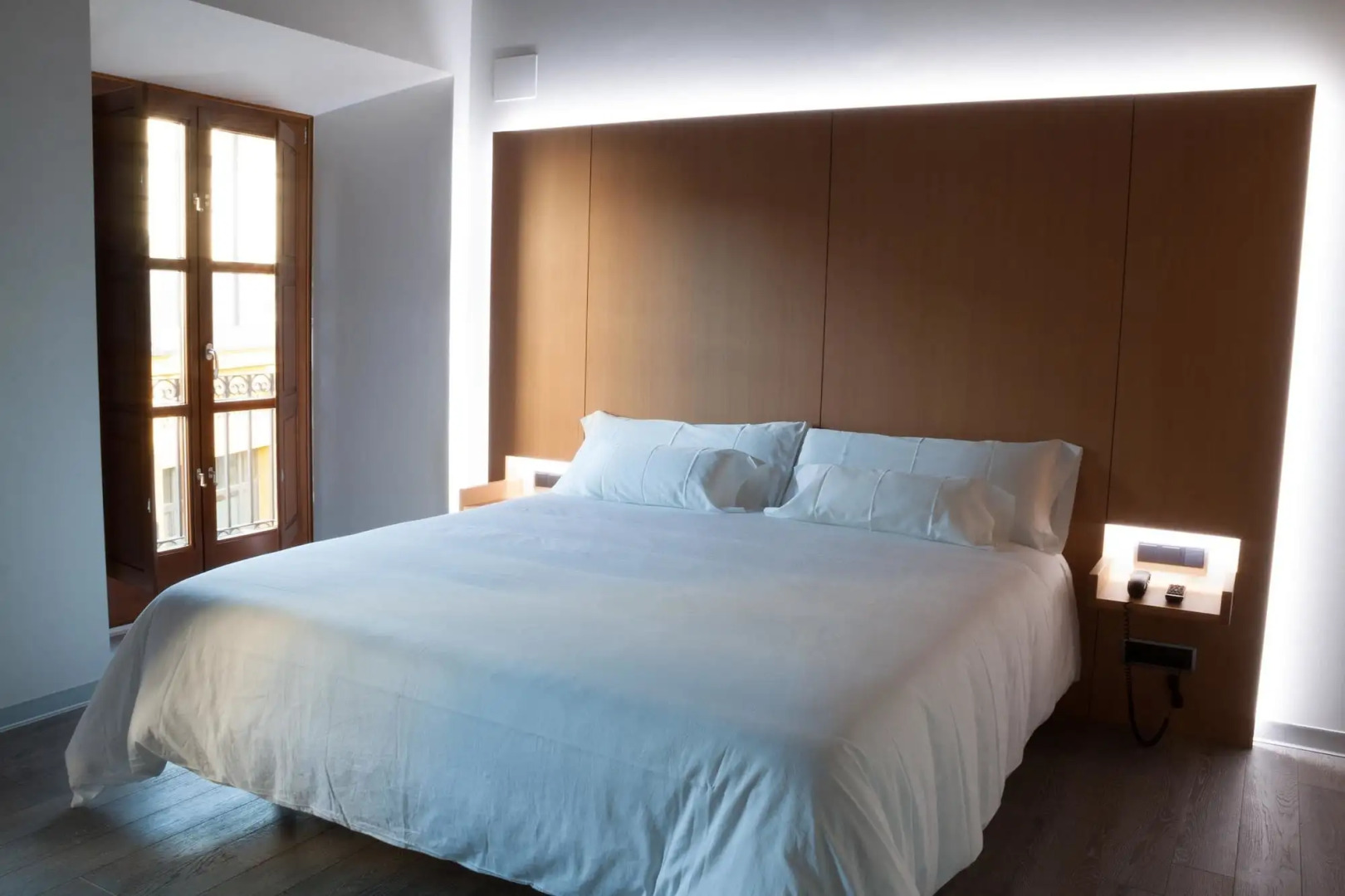 El Encanto Hotel & Cafetería