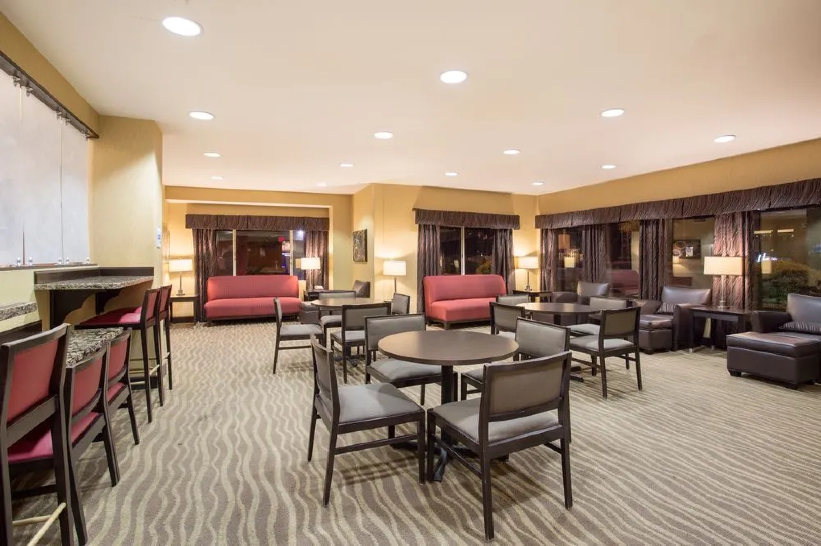 Comfort Inn & Suites At ASU