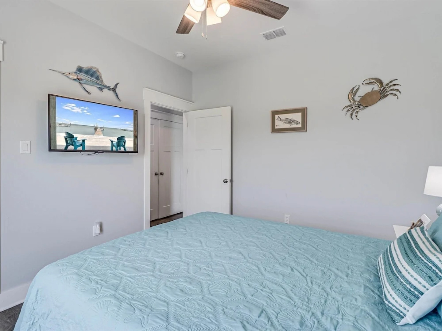 Copano Hooked 4 Bedroom Home by RedAwning