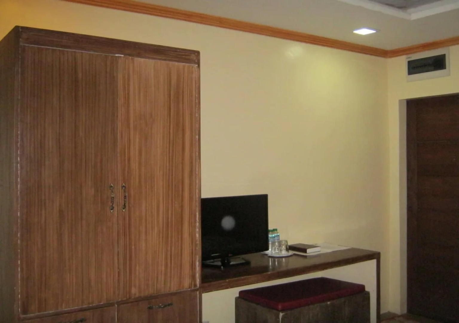 Sikatuna Beach Hotel