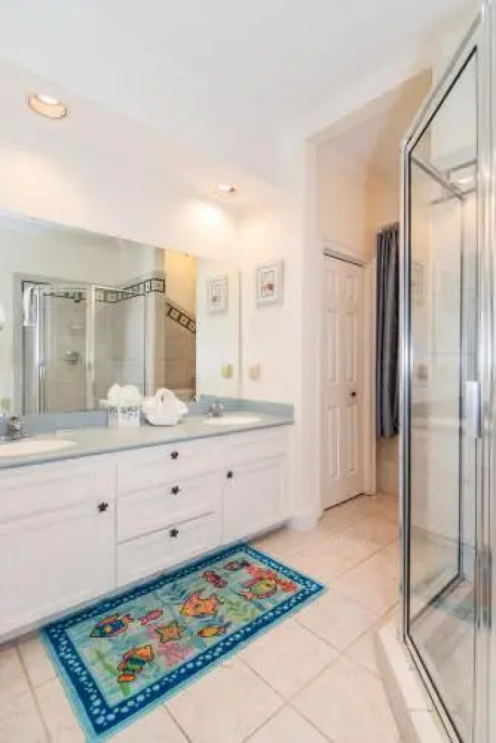 20 Ocean Green Drive by RedAwning