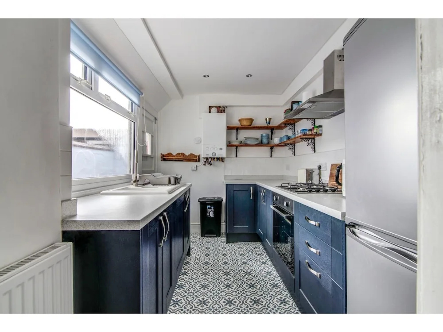 Cozy two Bedroom House Near Mediacity UK