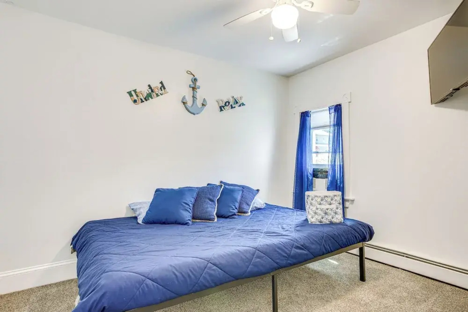 Walk to Beach: Somers Point Apartment!