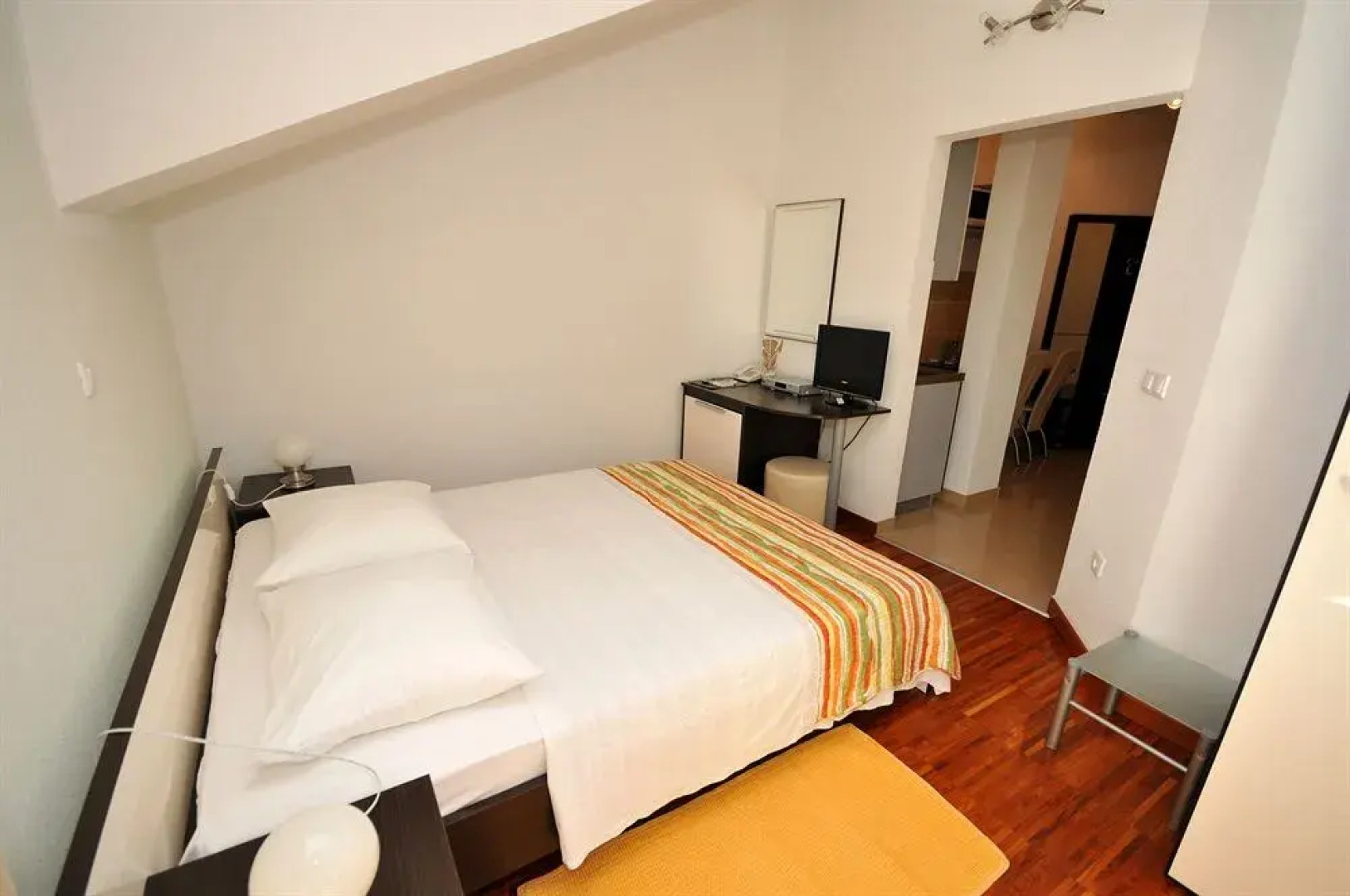 Apartments & Rooms Villa Maslina