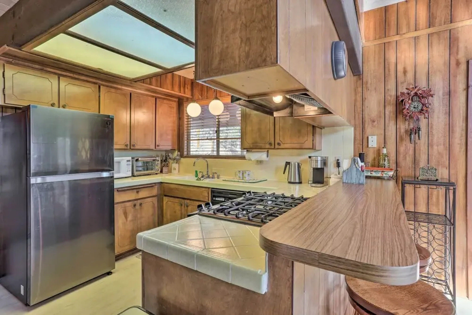 Quaint Cabin Retreat ~ 4 Mi to Arrowhead Lake