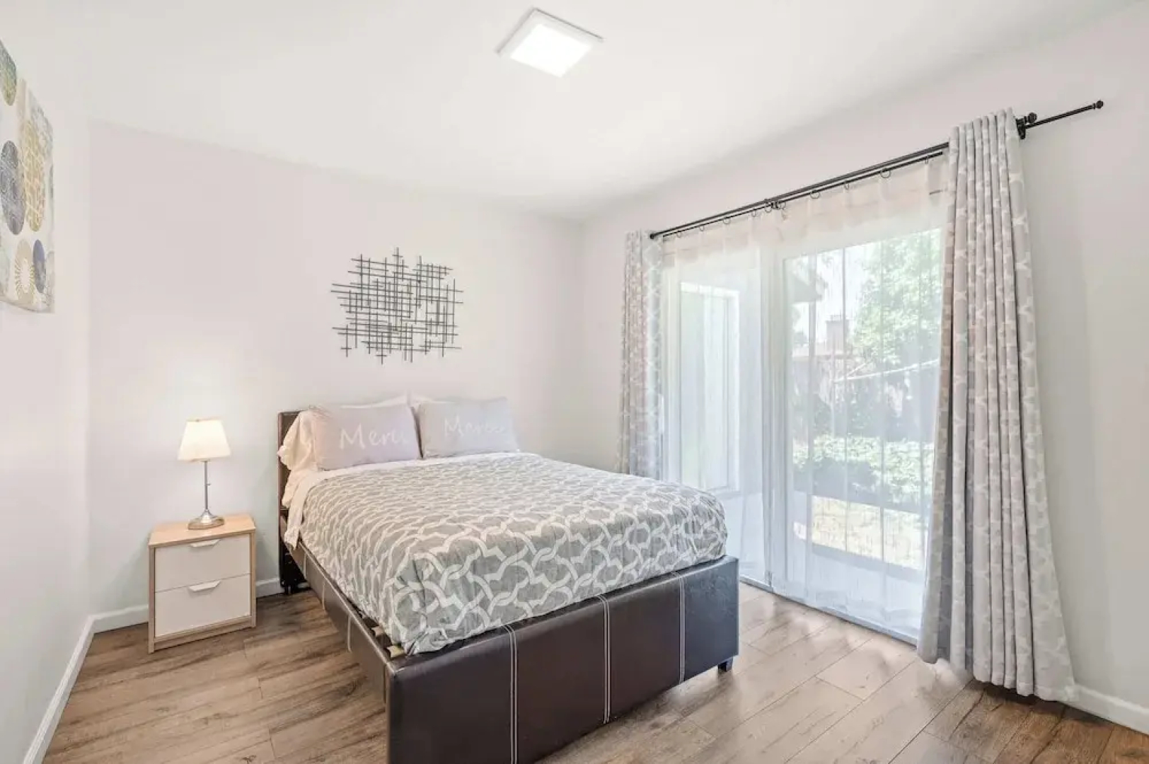 Spacious Family Friendly House in Central Location