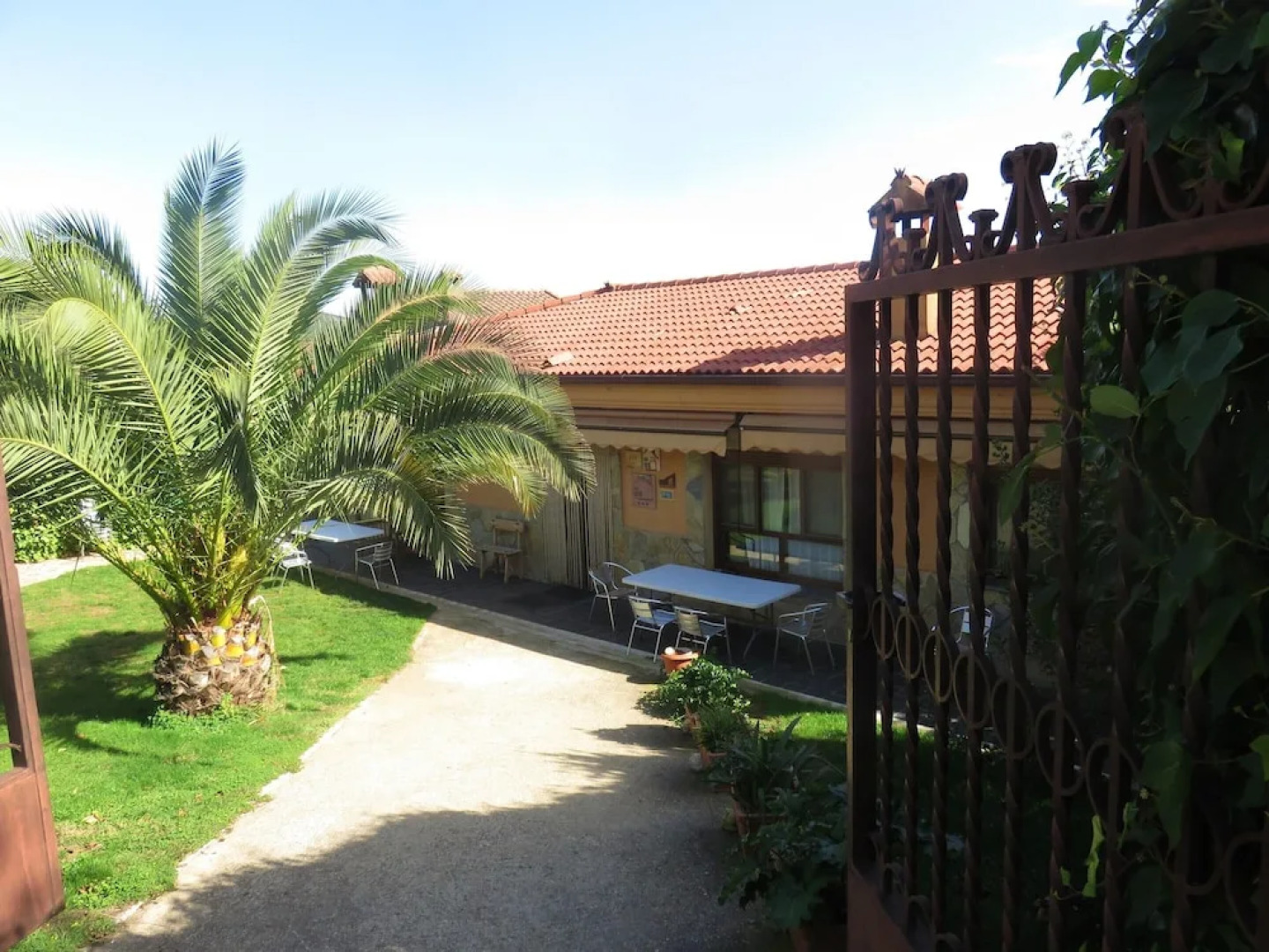 House With 3 Bedrooms in Sotoserrano, With Wonderful Mountain View, En