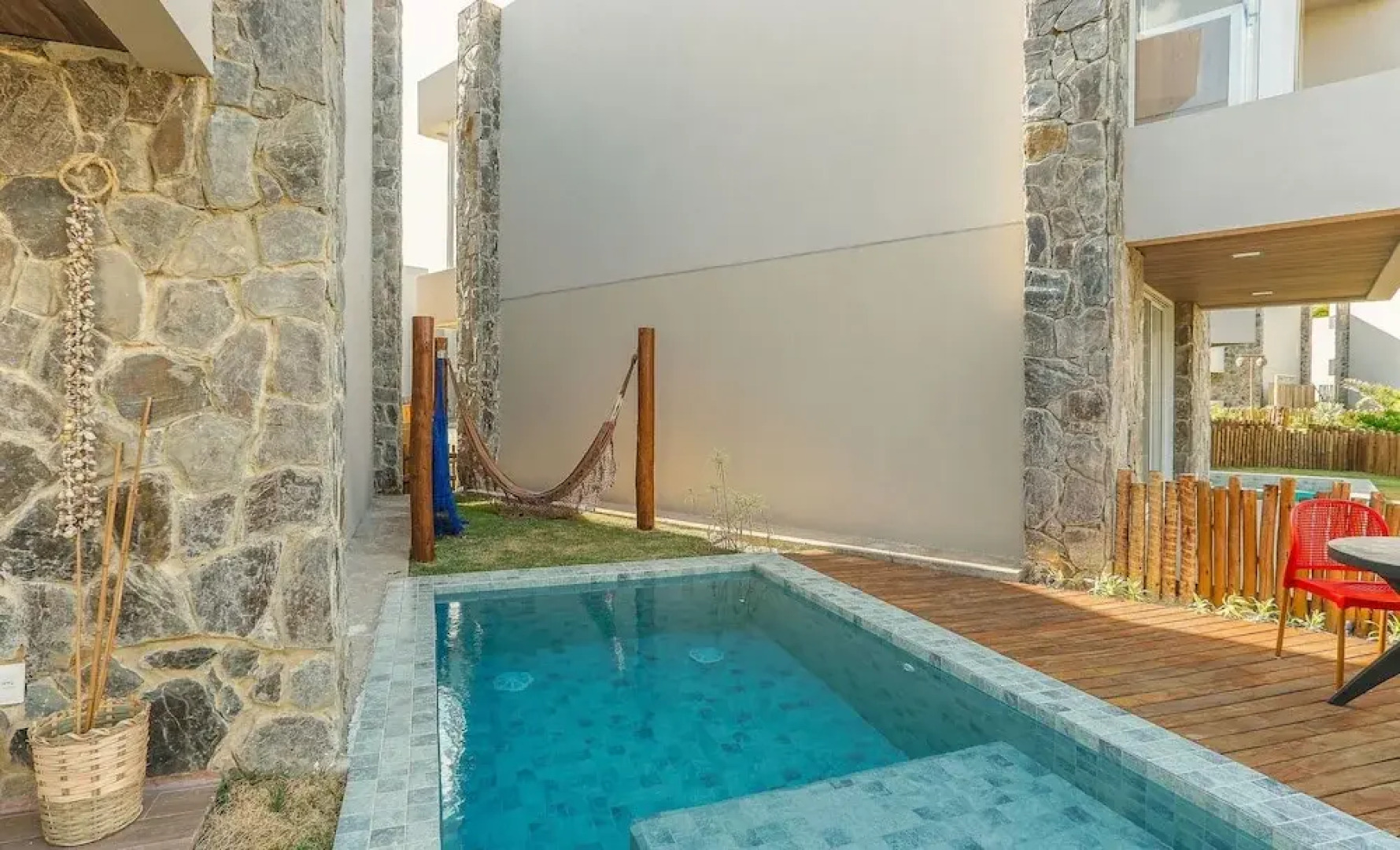 House With Pool at Praia do Marceneiro Nluh0008