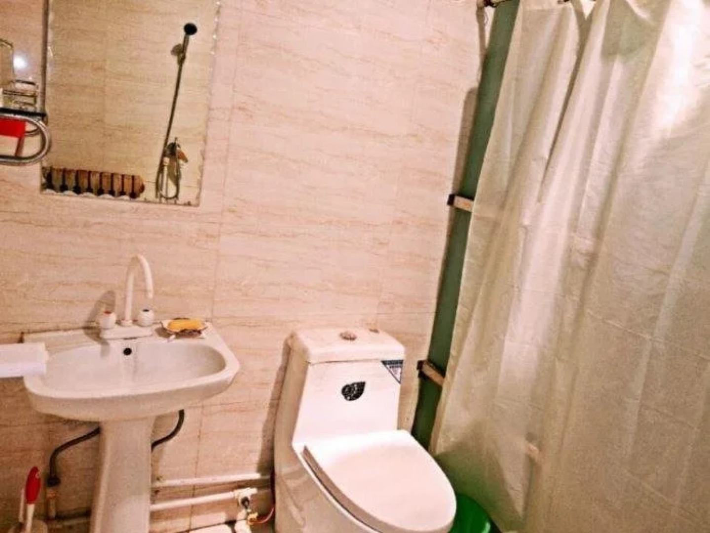 Huangcheng Xiangfu 805 Family Inn