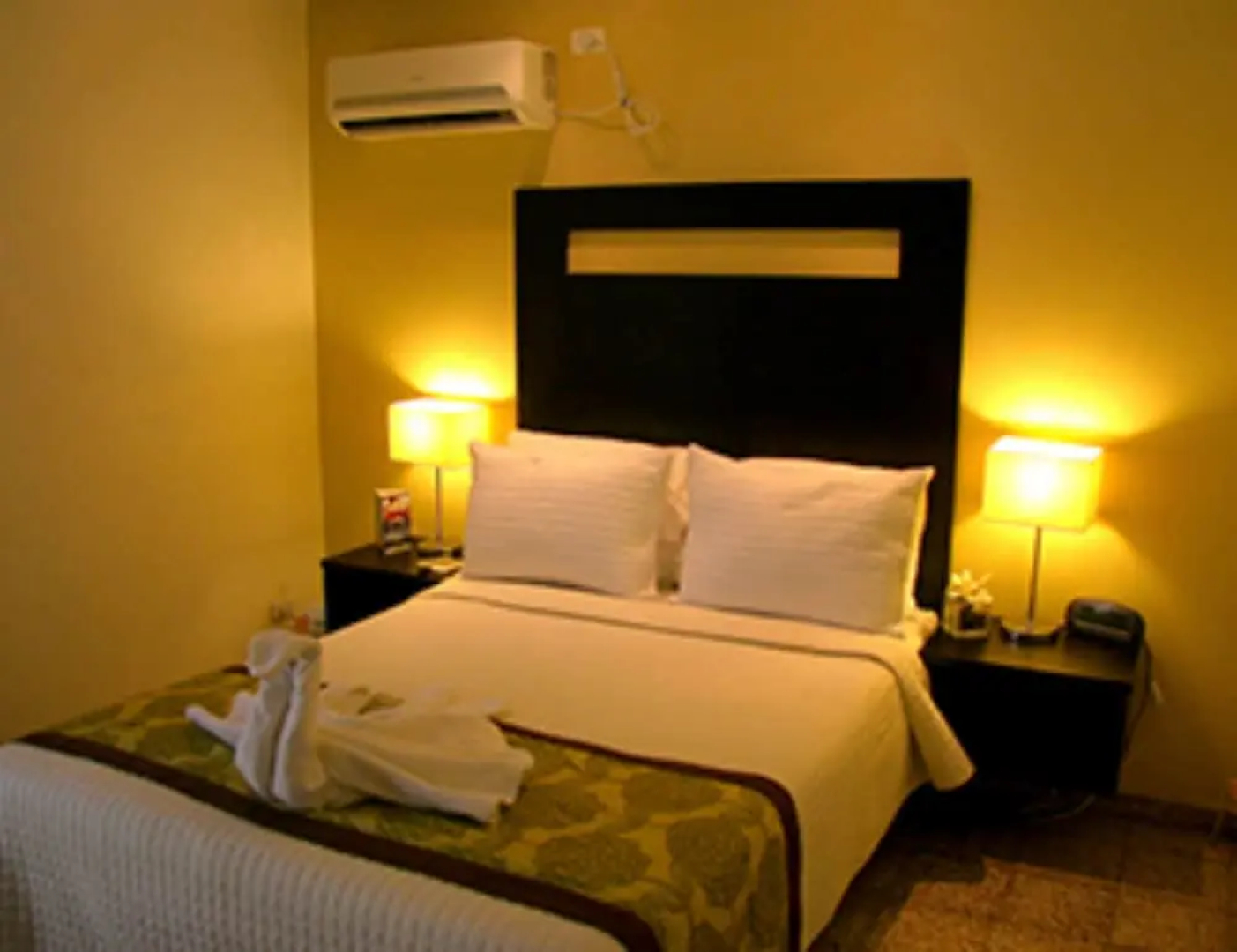 Izalco Hotel & Beach Resort