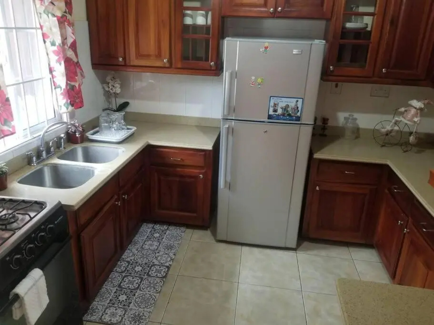 Beautiful 3-bedroom townhouse in Mandeville.