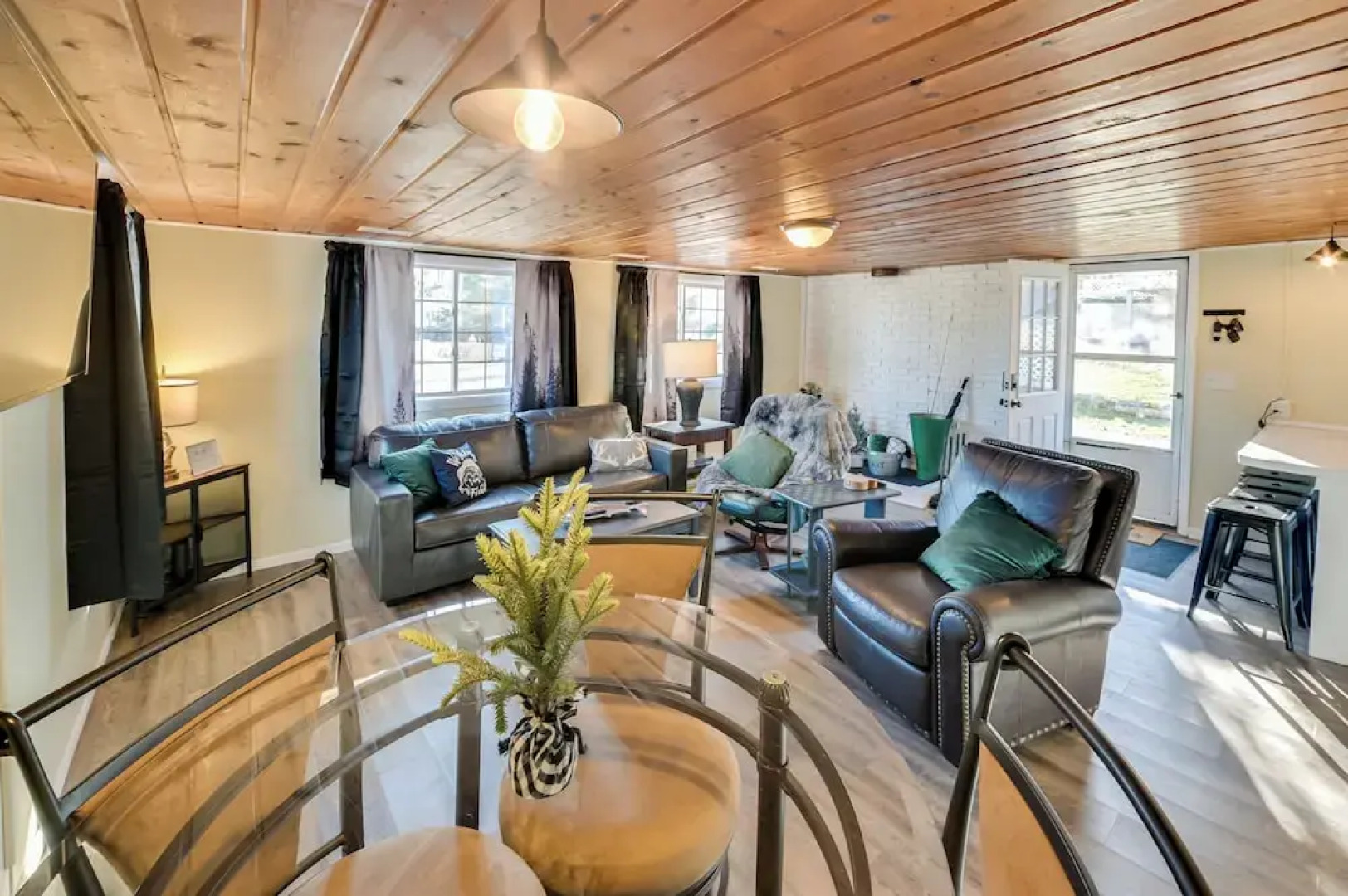 Houghton Lake Cottage - Central Location!