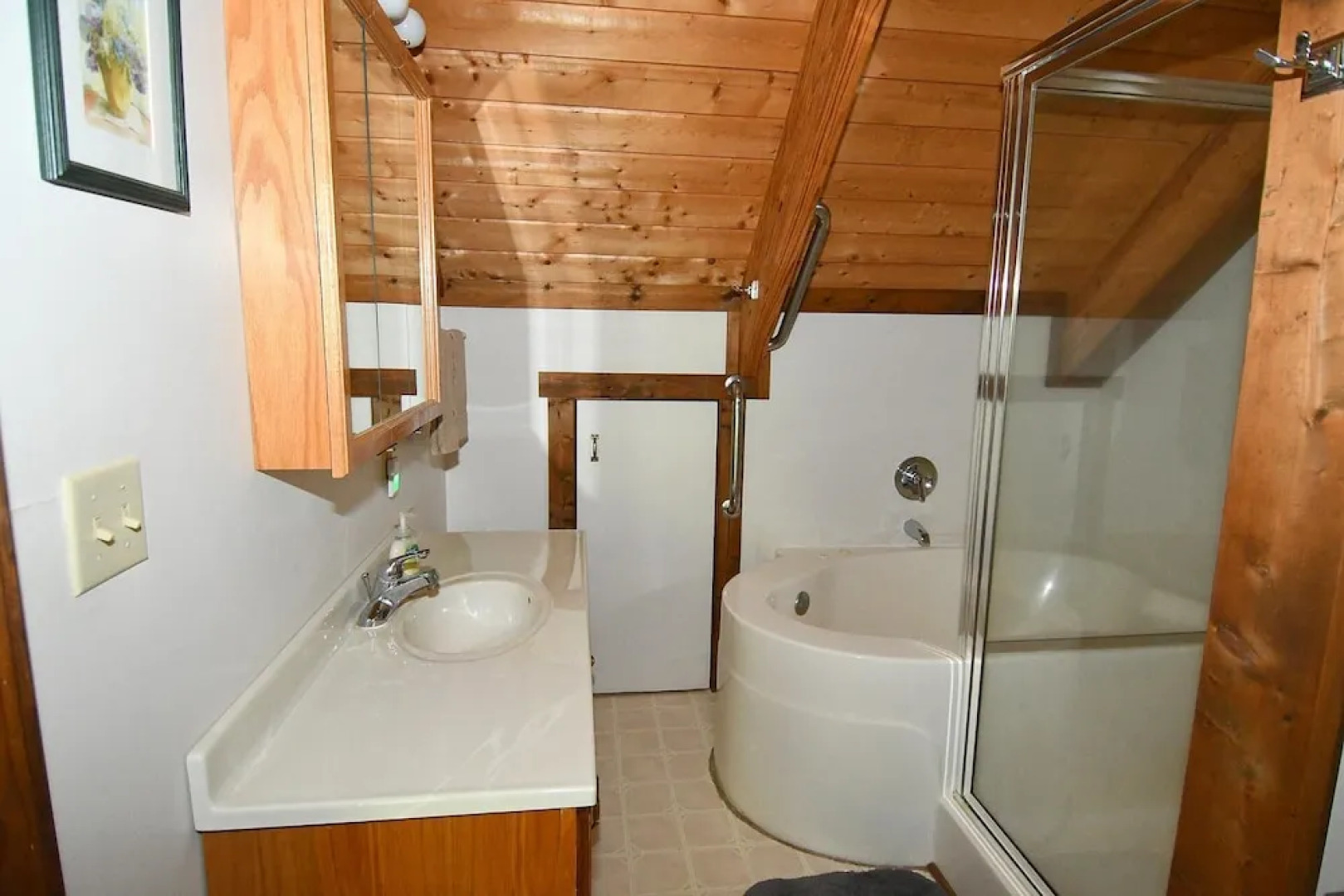 Lazy Bear Retreat - Classic Cabin!