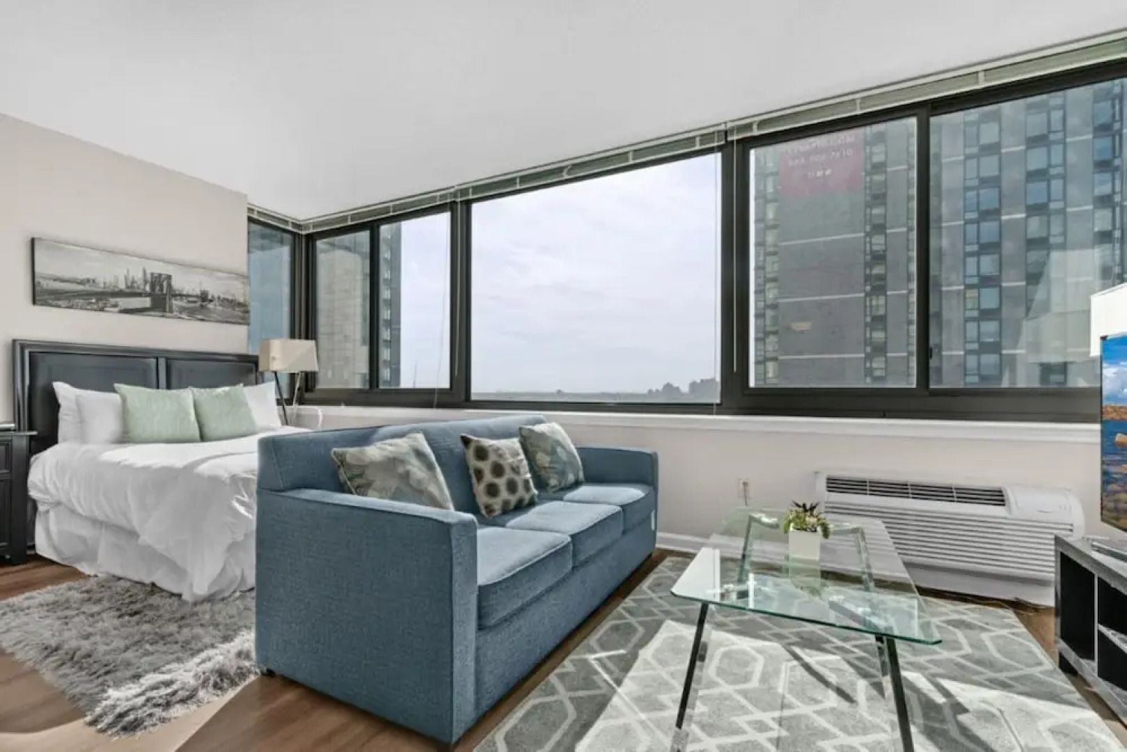 Monaco by Bluebird Suites