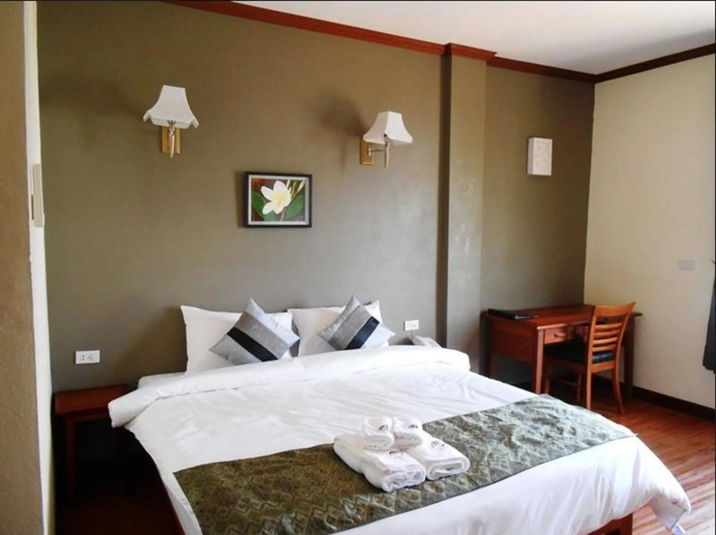 Phonethip Plaza Hotel