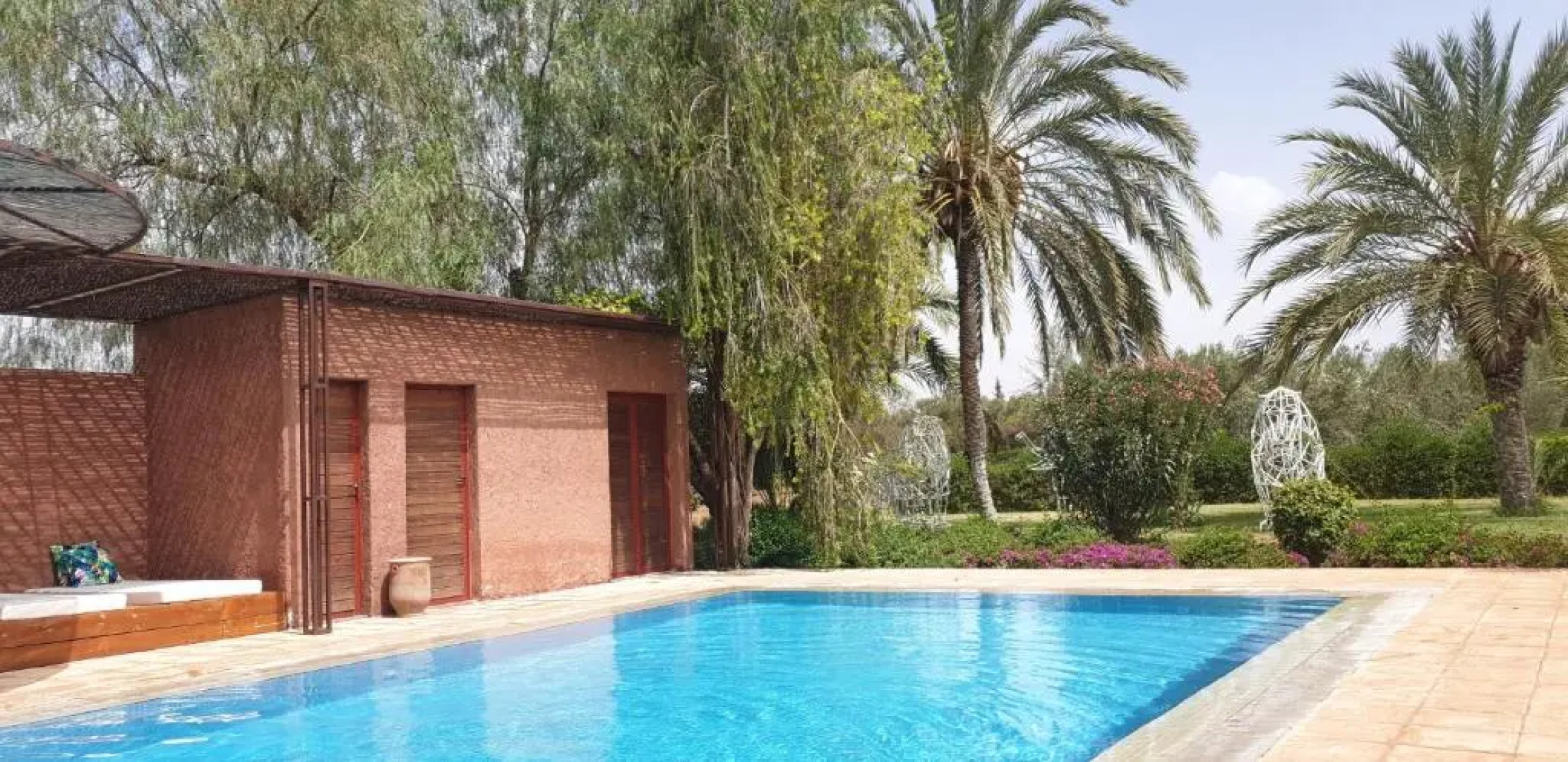 Very Chic Private Villa With Garden And Pool