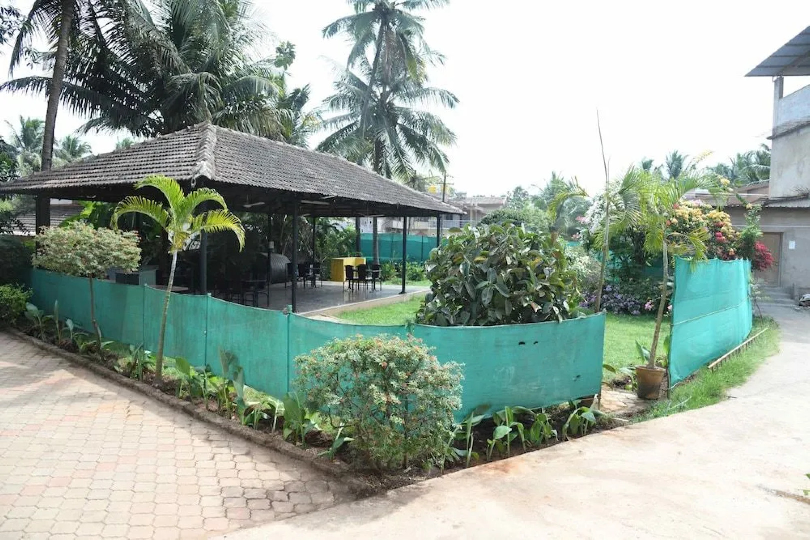Hotel Kamat Plus