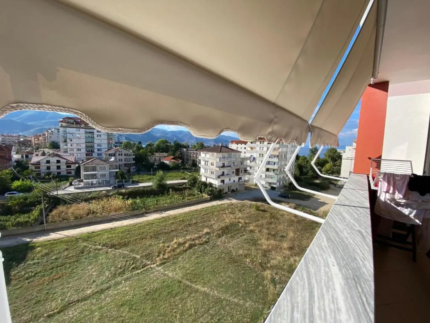 Apartment 4E near the lake