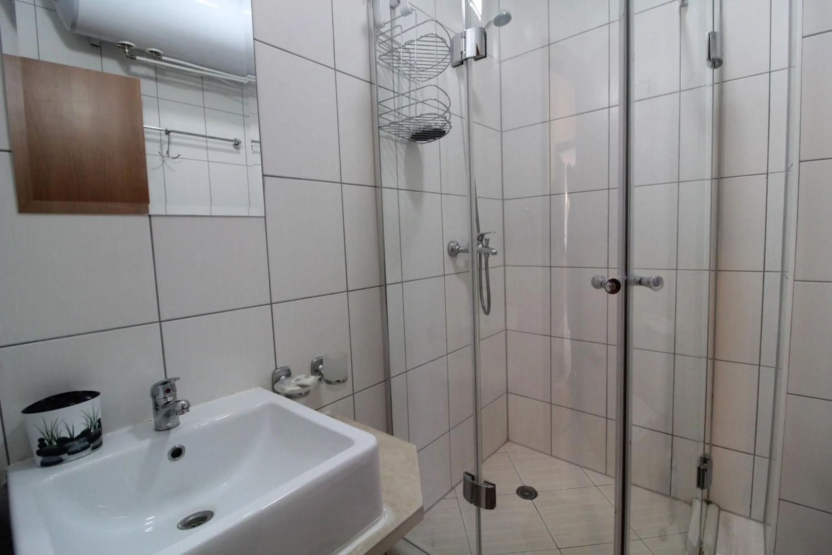 Pine Tree Apartment D34