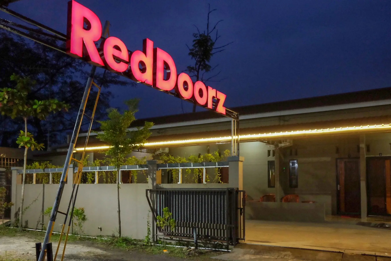 RedDoorz Syariah near Exit Tol Pemalang Comal 2