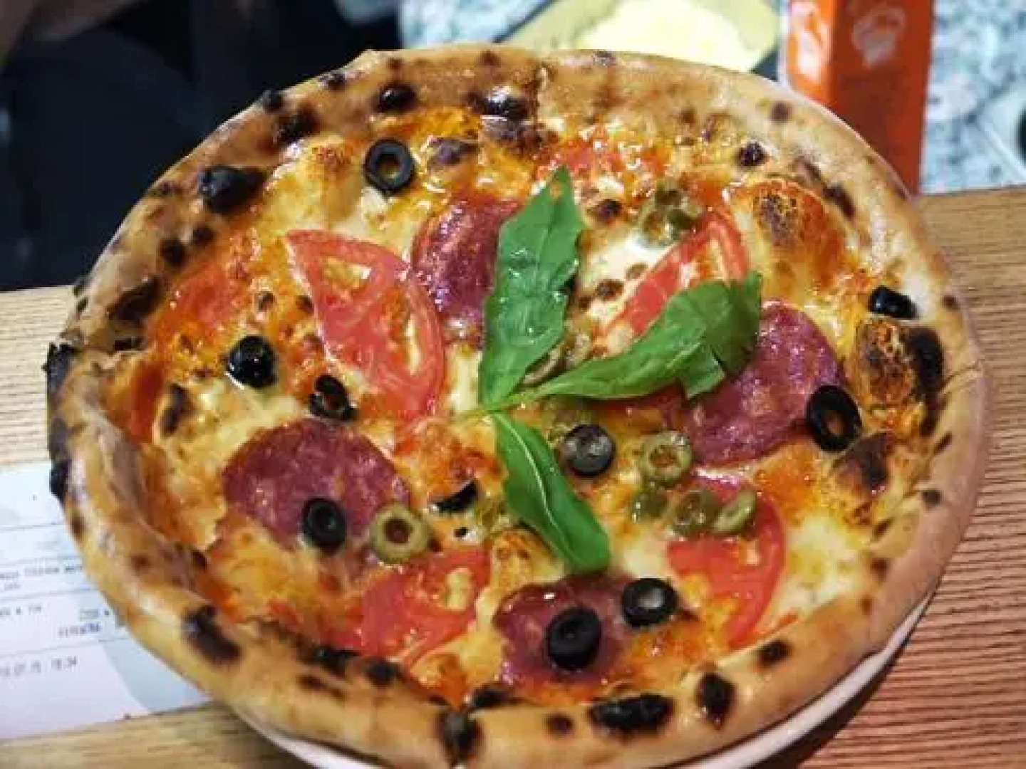 Studio Suite near Lake with Jacuzzi