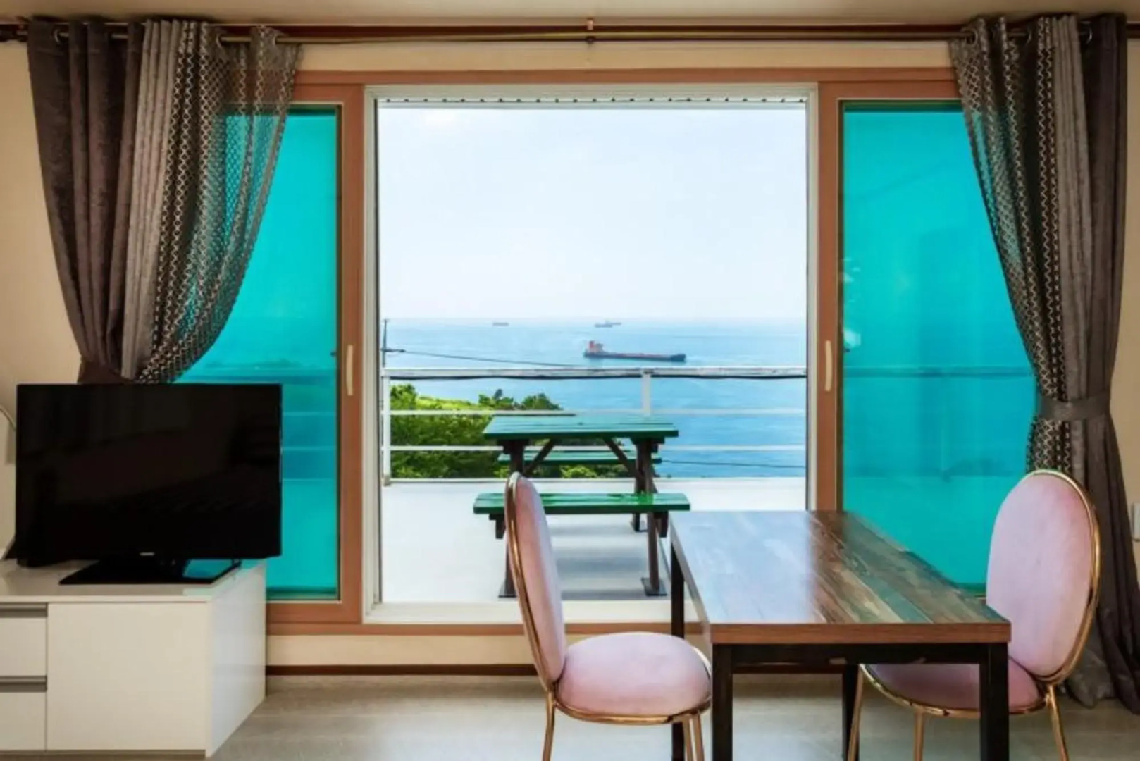 Namhae Somsatang Pension