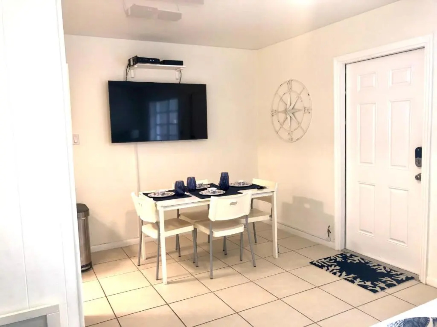 Gorgeous Beachy Chic Condo in Key Biscayne