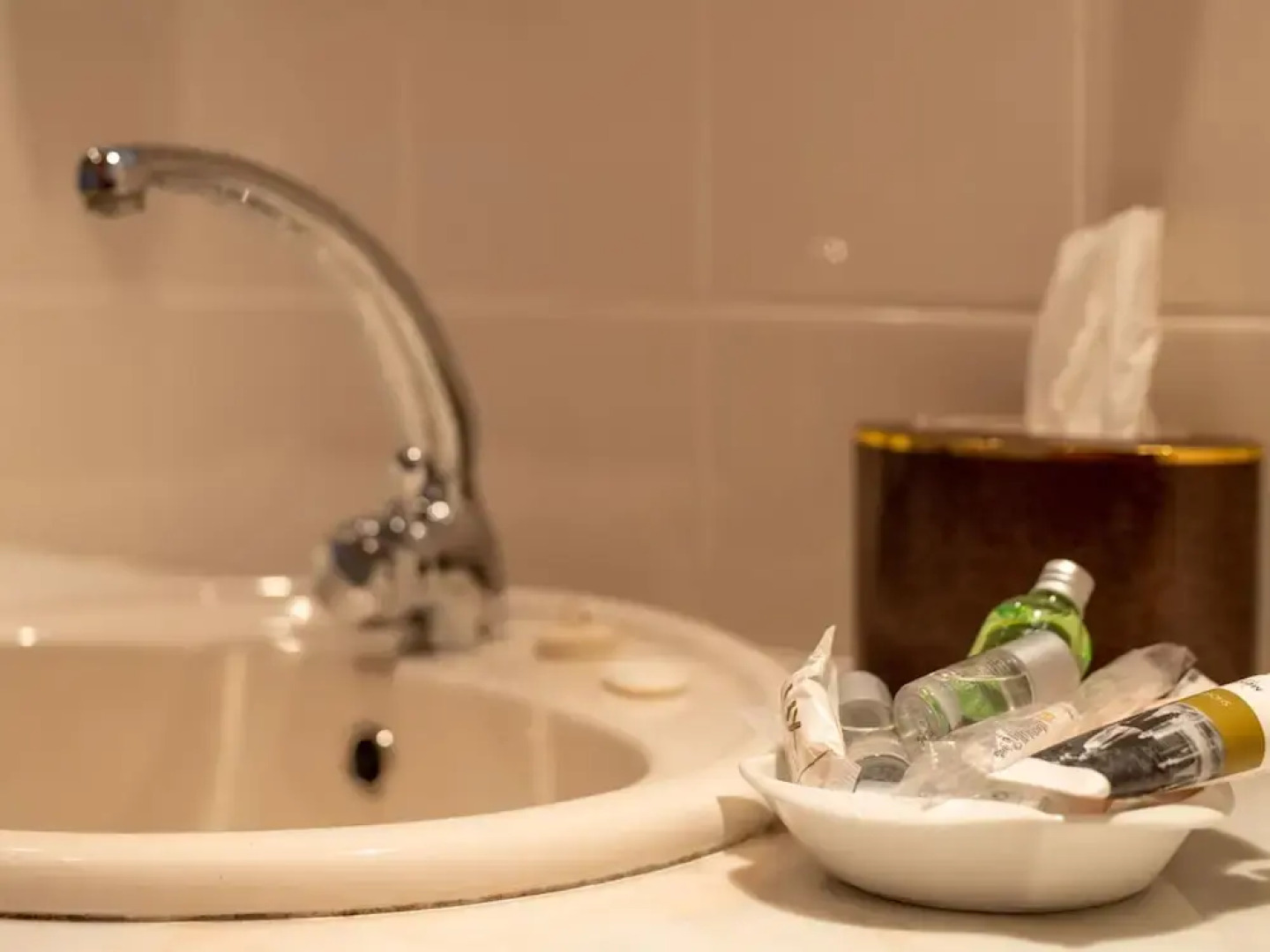 Mansion in Dao Valley by River Beach