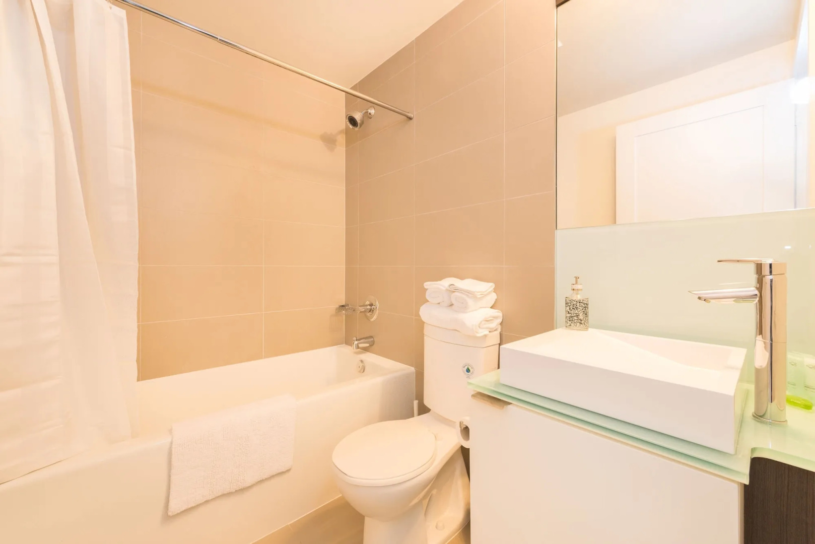 Grand Royal Condos - CN Tower