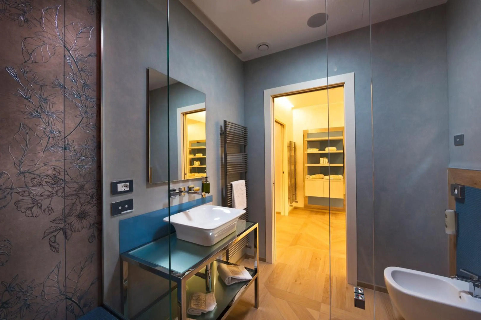 Vip's Motel Luxury Accommodation & Spa