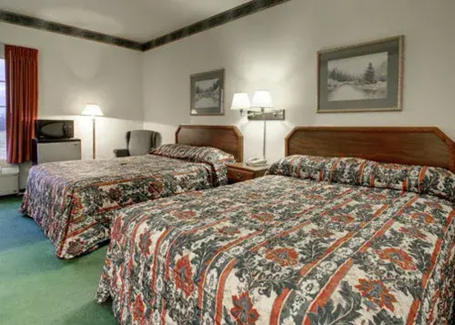 Broadbent Inn and Suites