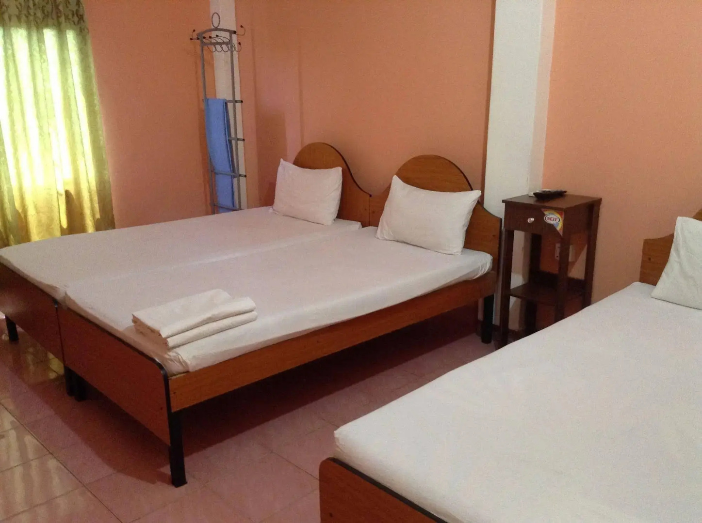 Sunshine Hotel & Hall