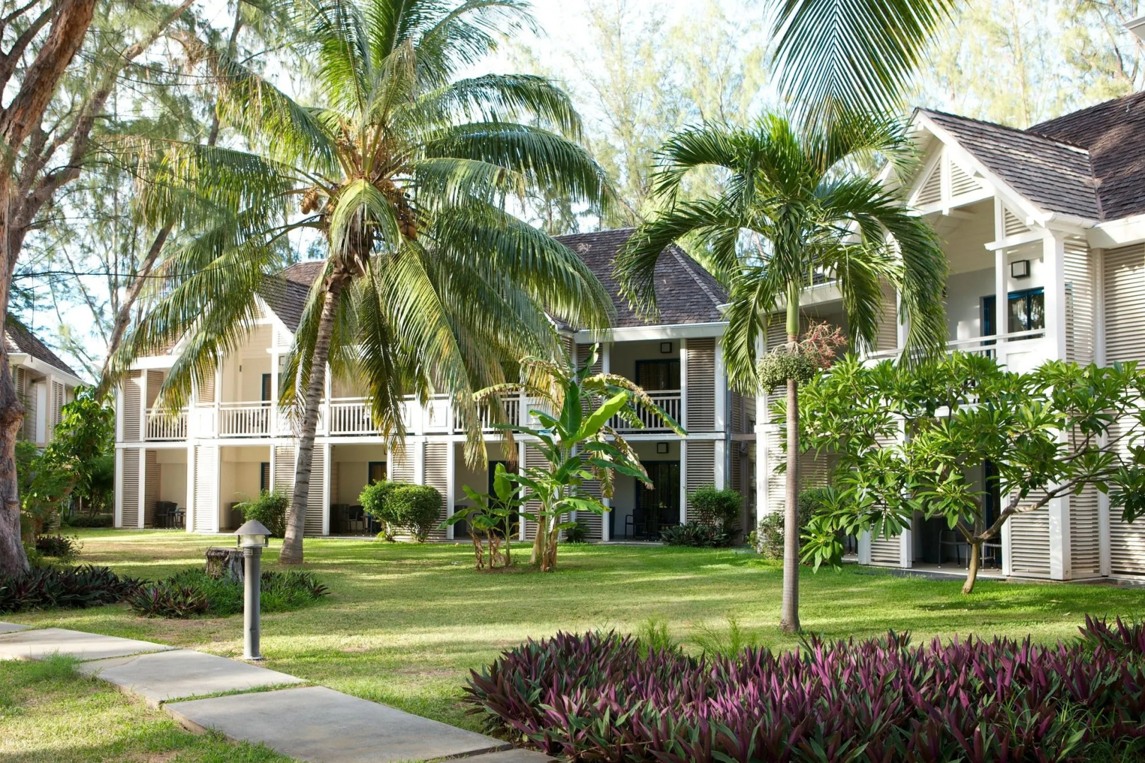 Отель Lux* Saint Gilles