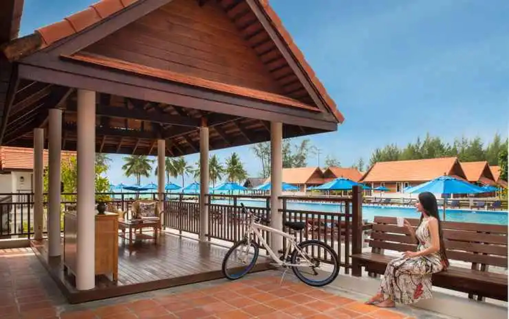 Le Menara Khao Lak beachfront Villa & Resort
