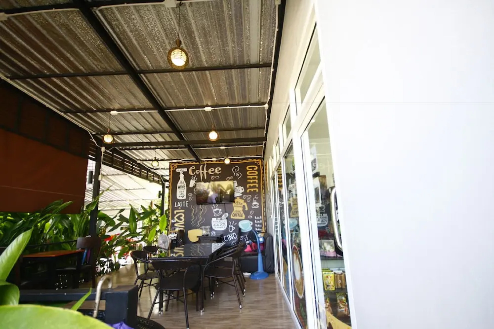 Oak Nat Coffee and Resort