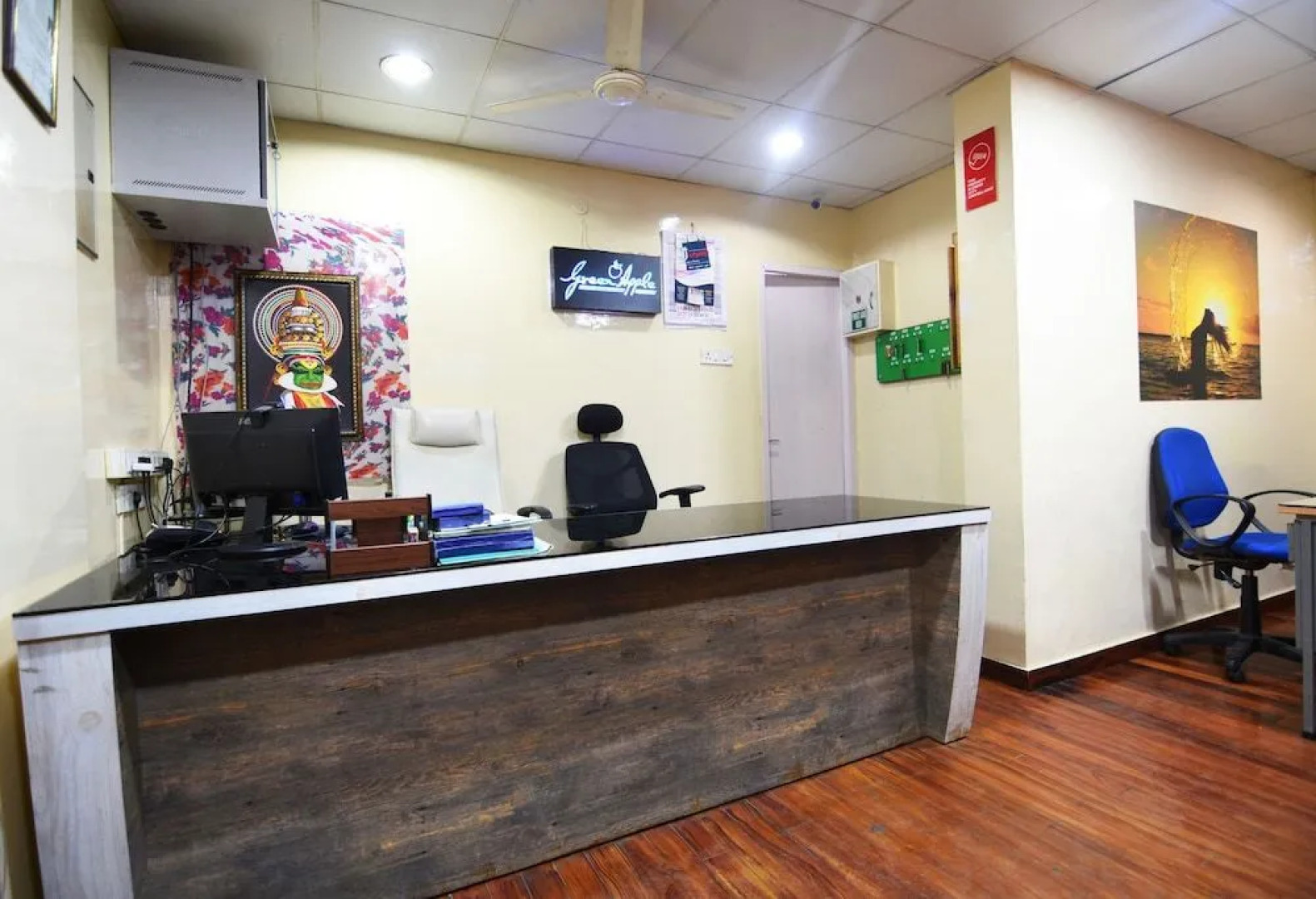 Ulo Green Apple Inn OMR