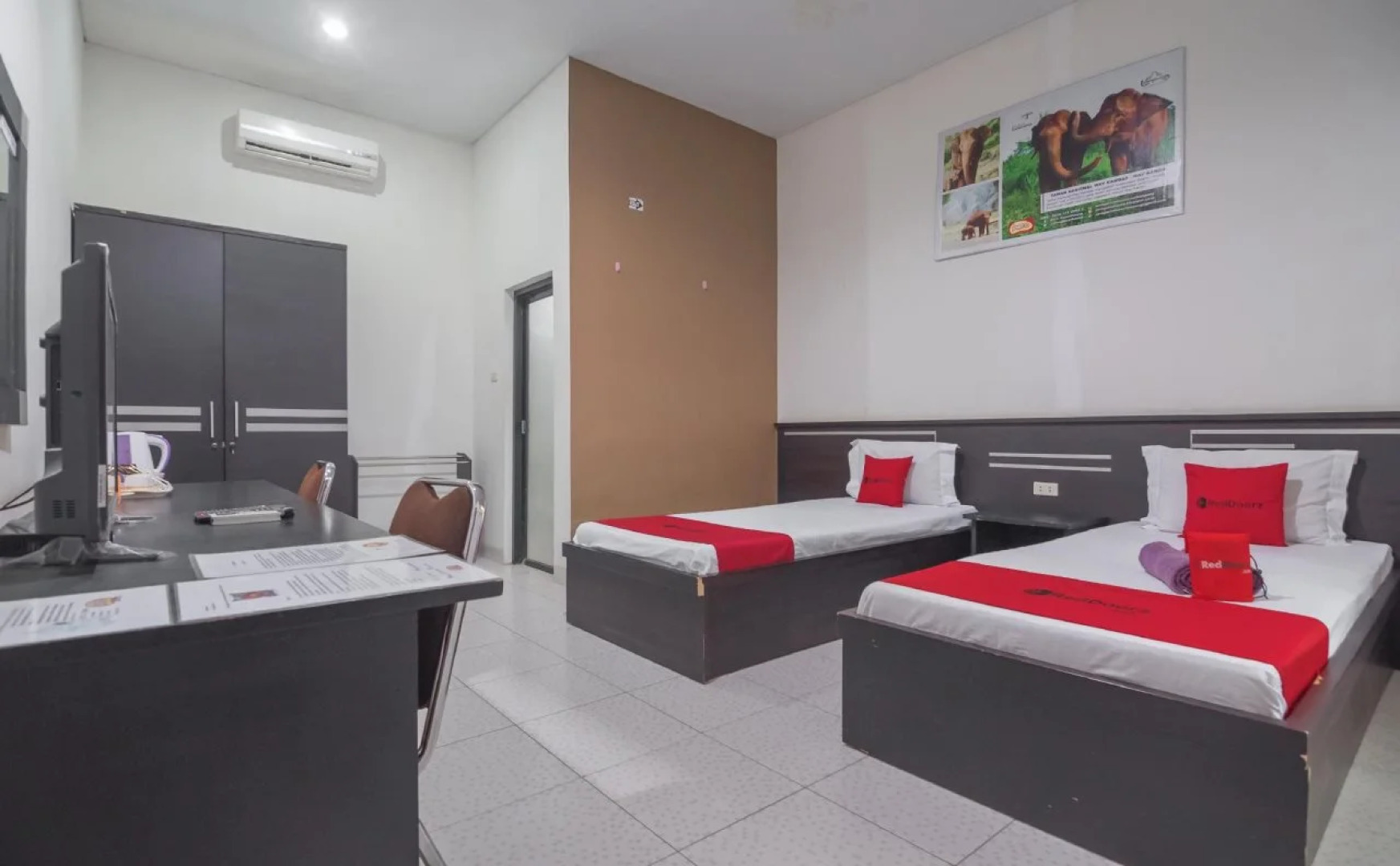 Aero Guest House By RedDoorz