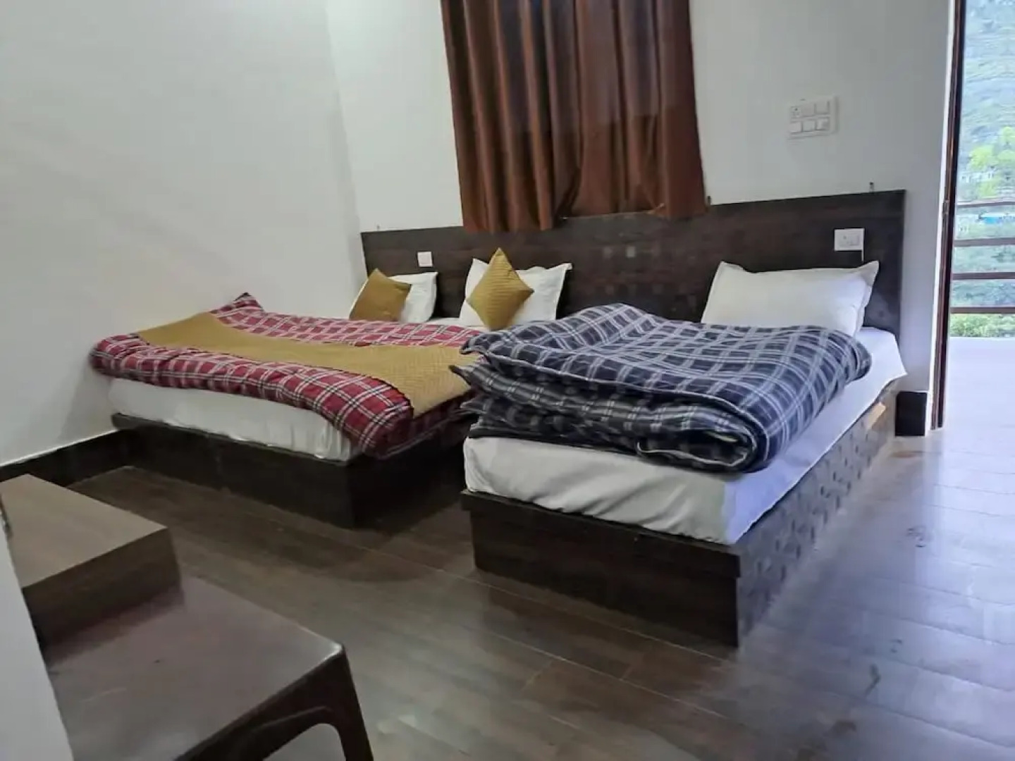 Goroomgo Kedar Chaukhamba Homestay
