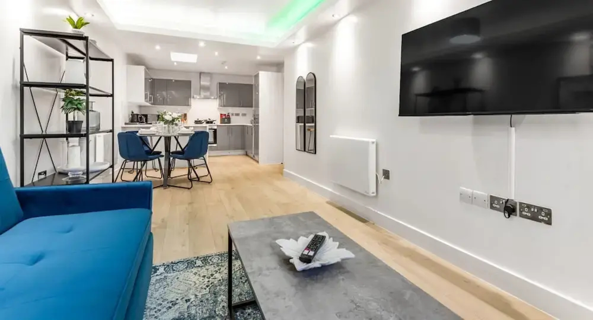 Ragan Court Apartments in Aldershot