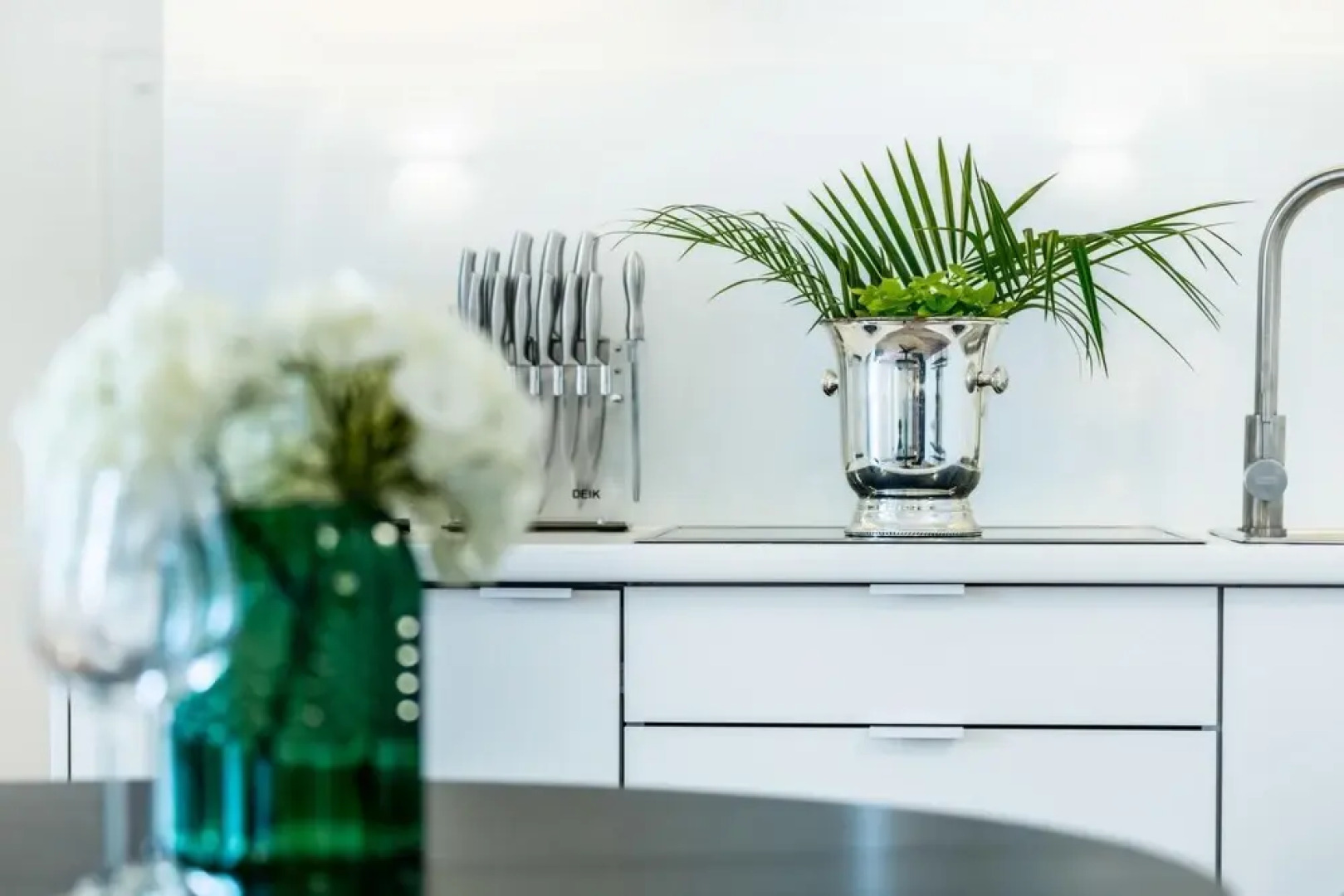 Deluxe Loft With King Bed Private Parking in the old Town of Krems