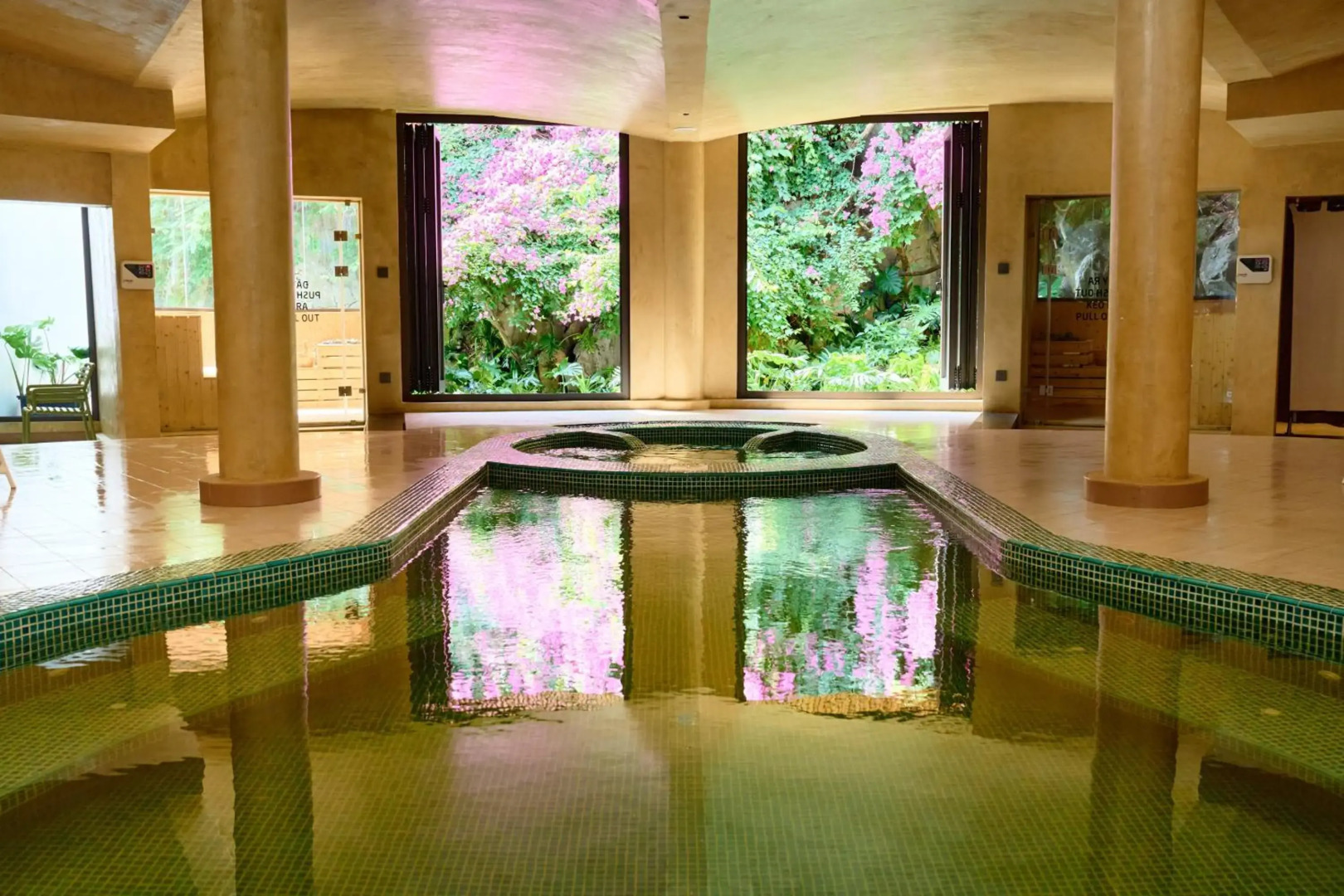 Cat Ba Island Resort & Spa