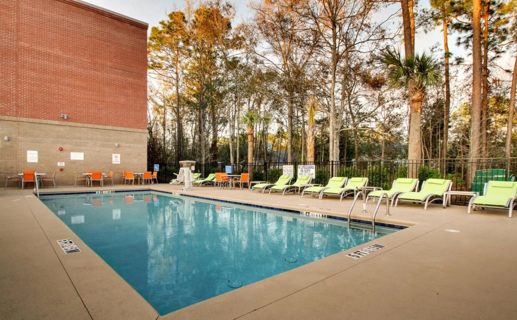 Holiday Inn Express & Suites Summerville by IHG
