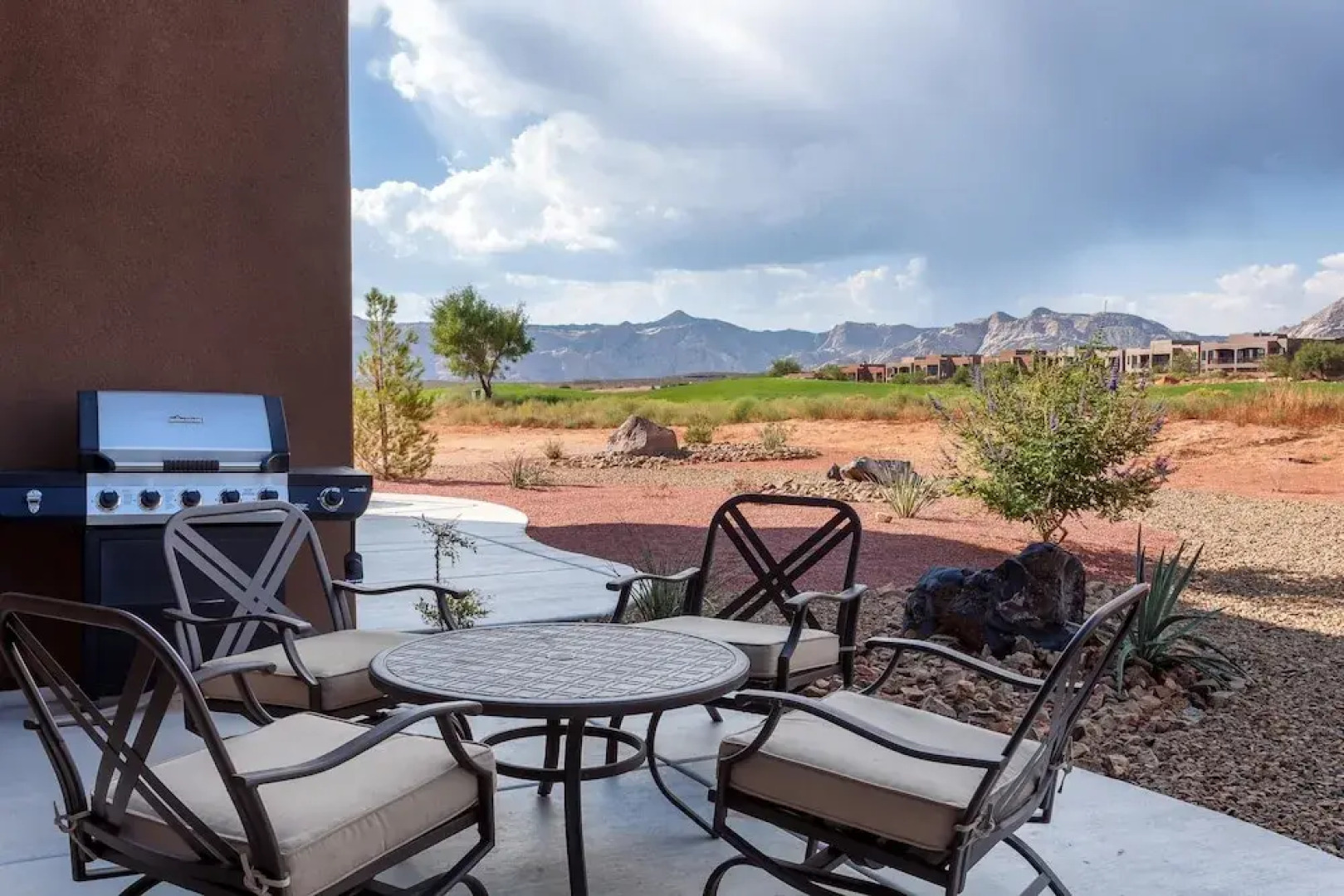 Your Escape at the Ledges