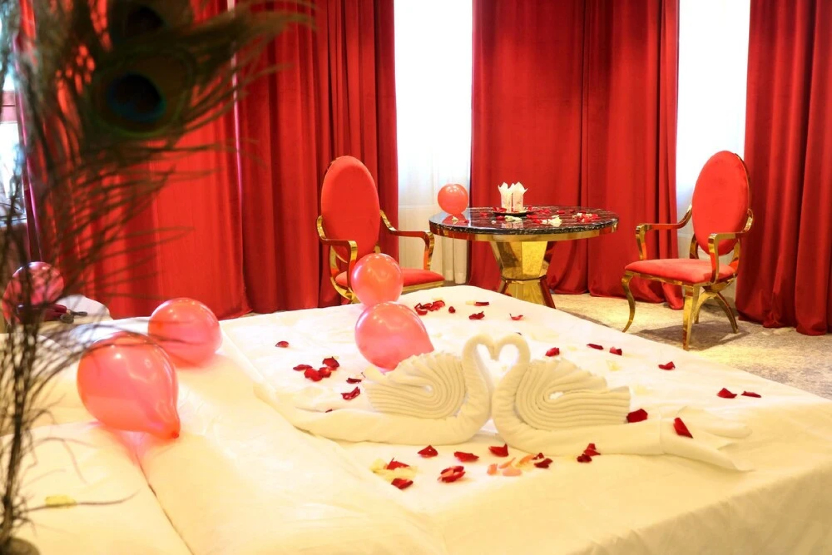 Elegance Hotel