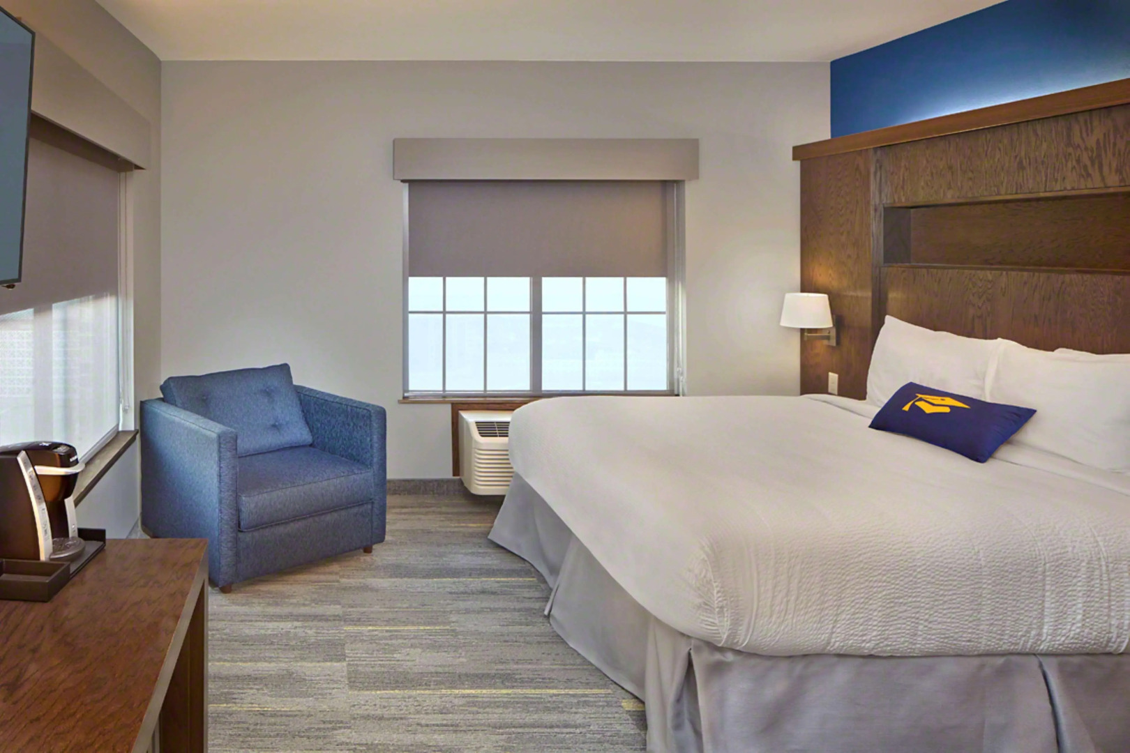 Scholar Morgantown, Tapestry Collection by Hilton