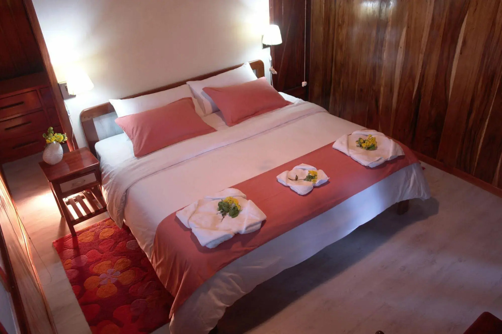 The Wooden House Lodge