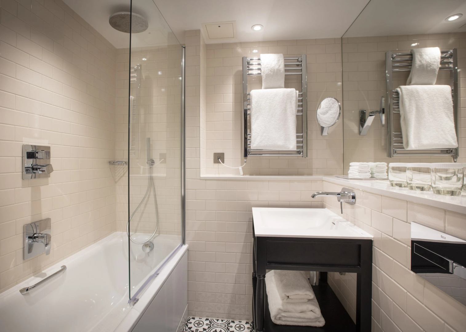 Отель The Clermont London, Victoria