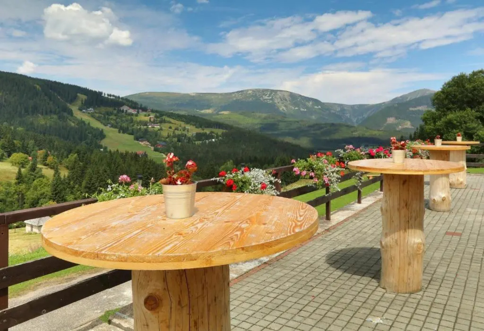 Horský hotel Žižkova bouda