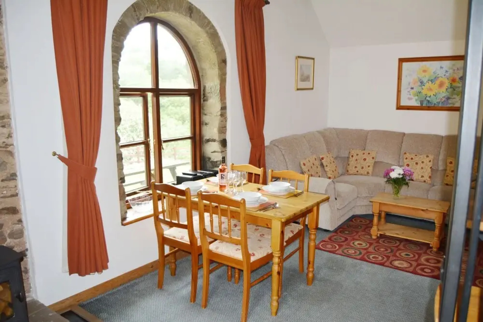 Pet-friendly spacious barn conversion in Exmoor National Park